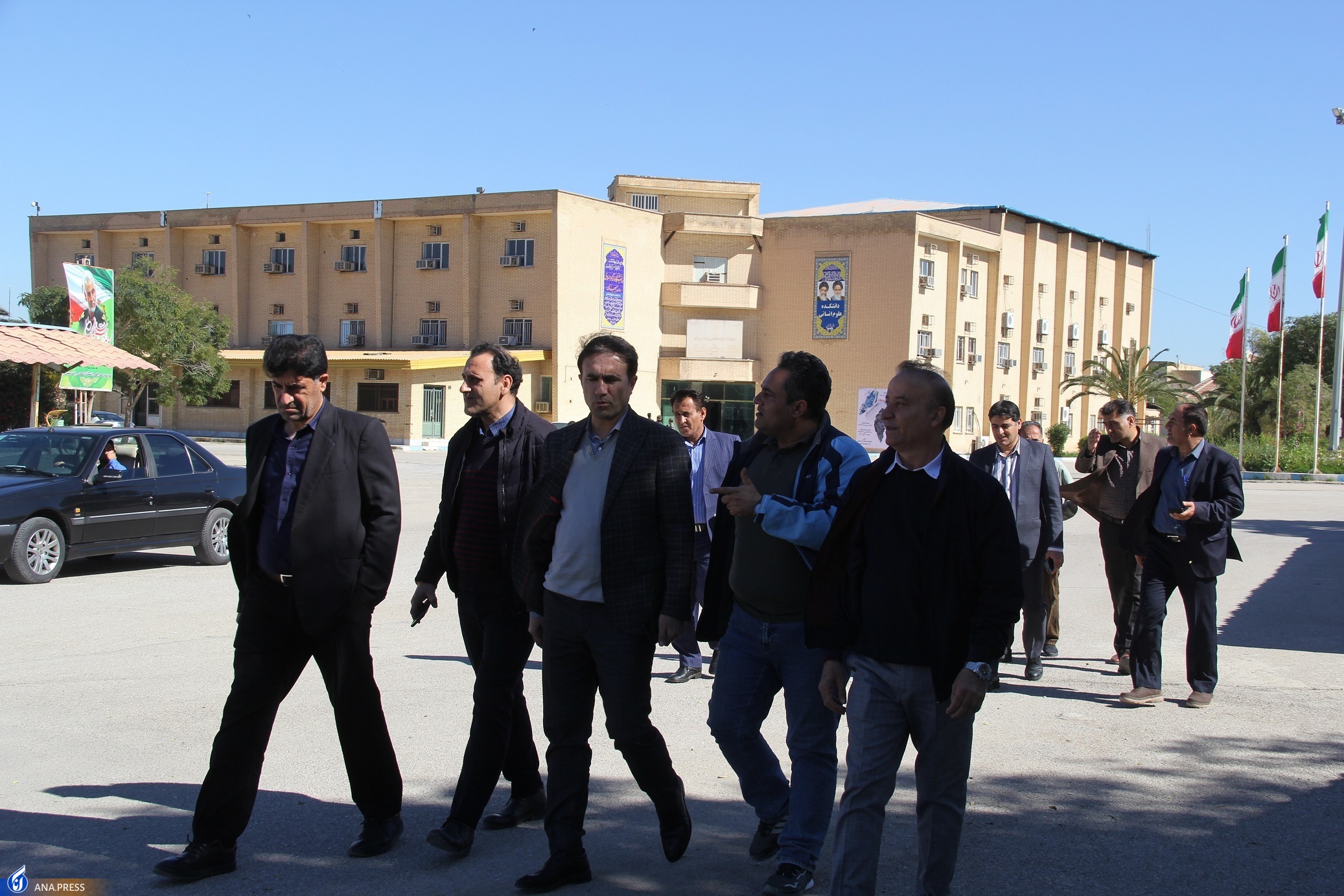 بازدید رئیس دانشگاه آزاد خوزستان از طرحهای عمرانی واحد بهبهان بازدید رئیس دانشگاه آزاد خوزستان از طرحهای عمرانی واحد بهبهان