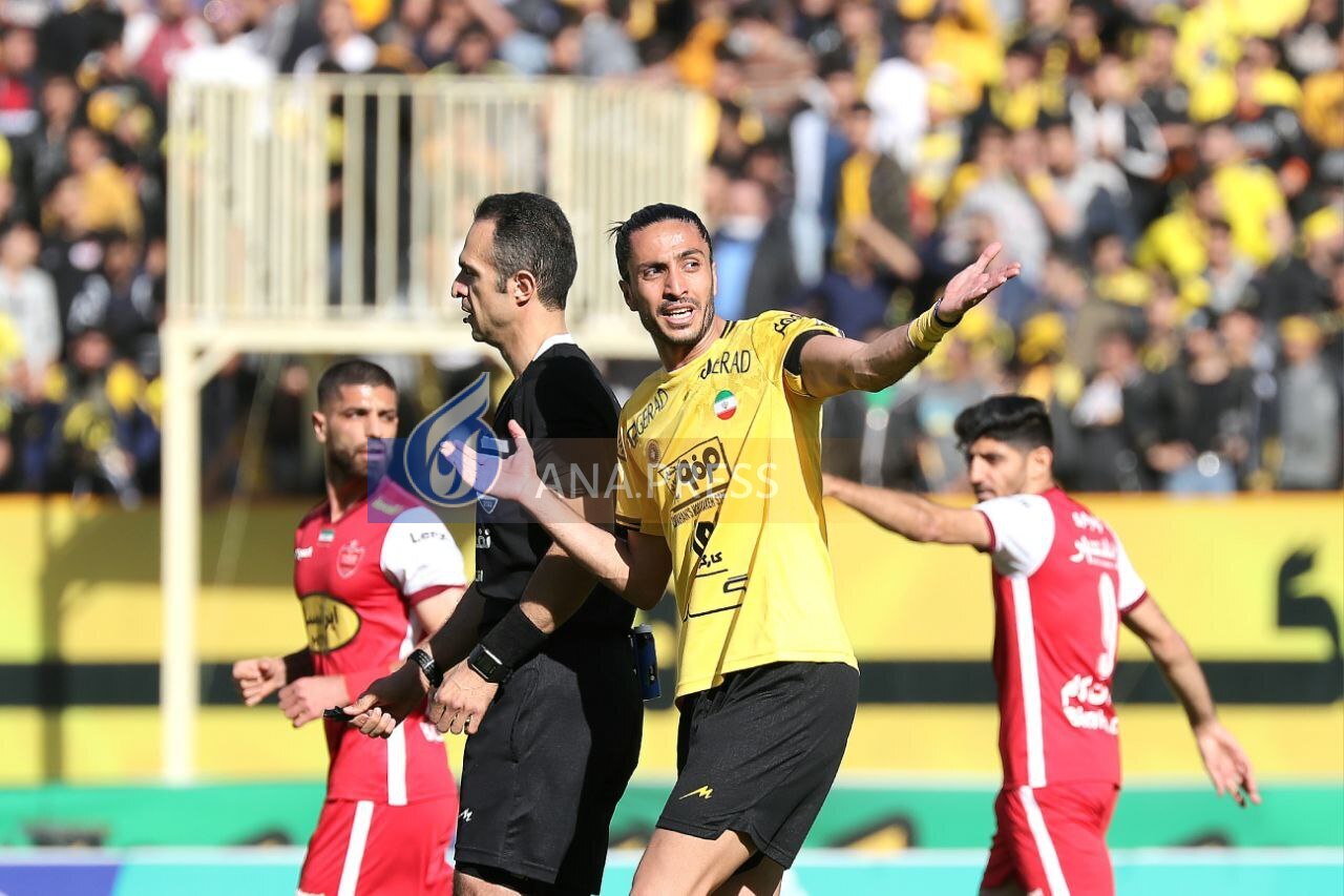 تکرار سناریوی یزدانی در استقلال این بار با سپاهان مقابل پرسپولیس+تصاویر تکرار سناریوی یزدانی در استقلال این بار با سپاهان مقابل پرسپولیس+تصاویر