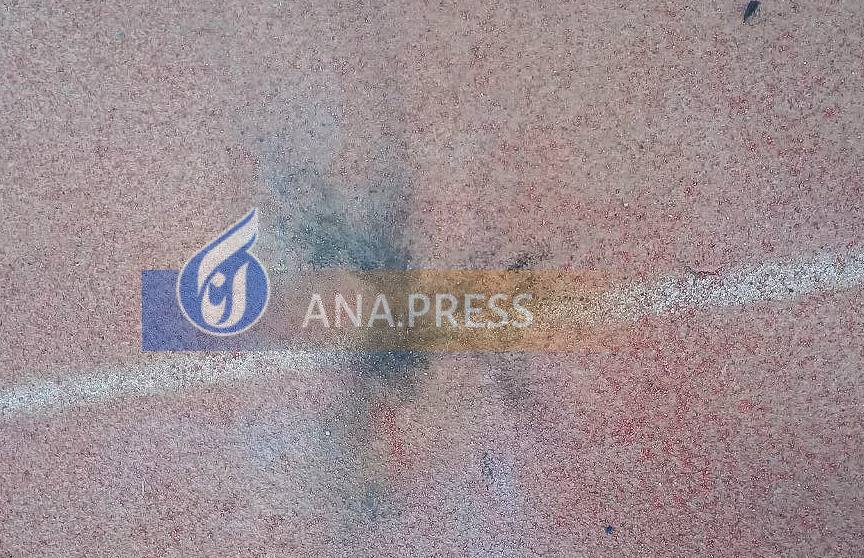 صحنههای عجیب و بمباران در ورزشگاه نقش جهان در واکنش به تصمیمات داور+تصاویر صحنههای عجیب و بمباران در ورزشگاه نقش جهان در واکنش به تصمیمات داور+تصاویر