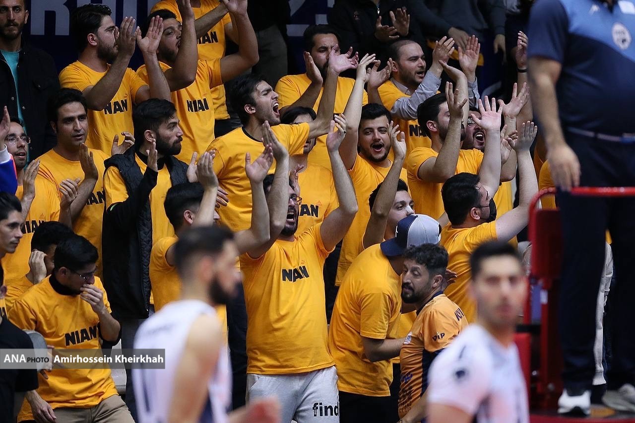 قاب های ماندگار از بازی تماشایی پیکان و نیان الکترونیک خراسان قاب های ماندگار از بازی تماشایی پیکان و نیان الکترونیک خراسان