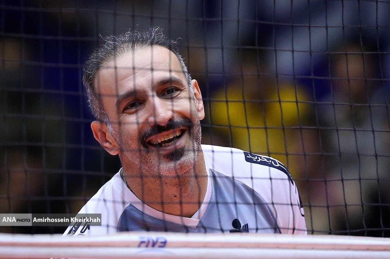 قاب های ماندگار از بازی تماشایی پیکان و نیان الکترونیک خراسان قاب های ماندگار از بازی تماشایی پیکان و نیان الکترونیک خراسان