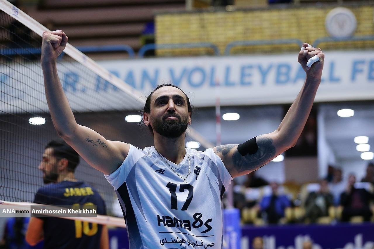 قاب های ماندگار از بازی تماشایی پیکان و نیان الکترونیک خراسان قاب های ماندگار از بازی تماشایی پیکان و نیان الکترونیک خراسان