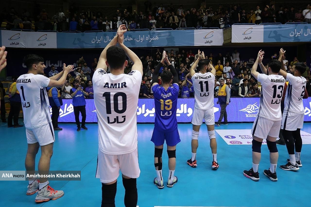 قاب های ماندگار از بازی تماشایی پیکان و نیان الکترونیک خراسان قاب های ماندگار از بازی تماشایی پیکان و نیان الکترونیک خراسان