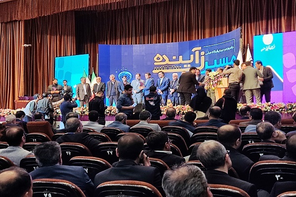 فولاد مبارکه به یک «شرکت دانشی» تبدیل خواهد شد فولاد مبارکه به یک «شرکت دانشی» تبدیل خواهد شد