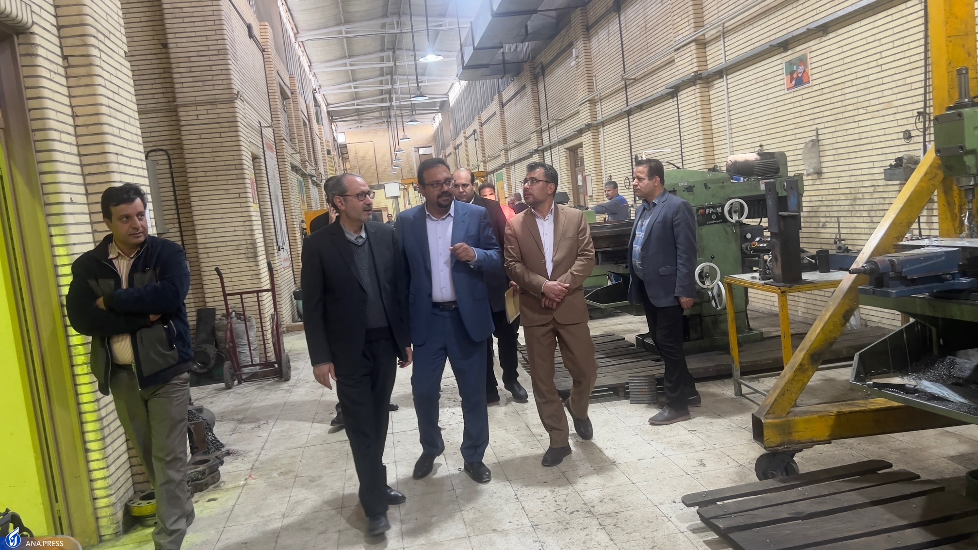 سرمایهگذاری برای زبان فارسی نخستین گام در صدور فرهنگ است سرمایهگذاری برای زبان فارسی نخستین گام در صدور فرهنگ است