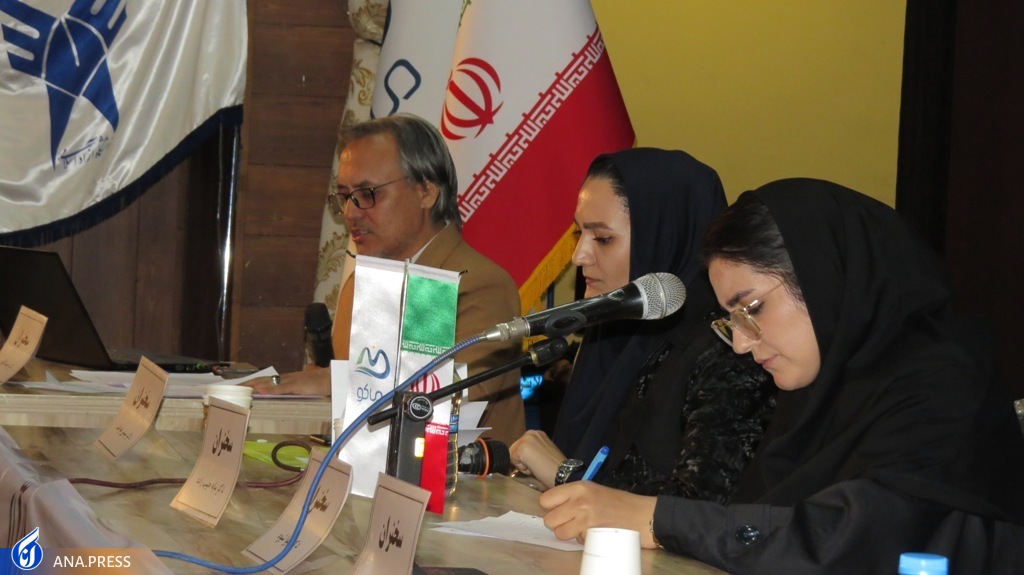 صنایع بزرگ را برای حضور در منطقه آزاد نقره‌داغ نکنیم