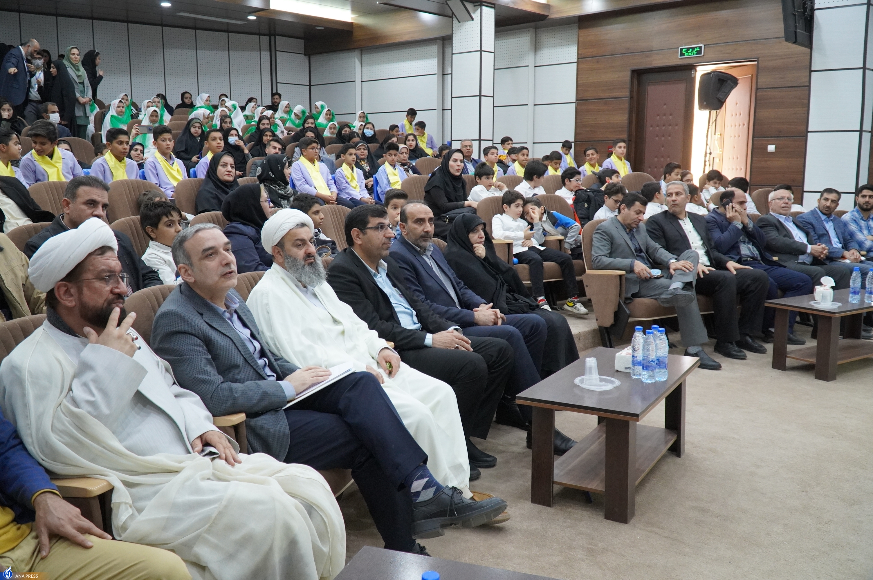 شرکت ۳ هزار نفر در جشنواره سرود نغمهها شرکت ۳ هزار نفر در جشنواره سرود نغمهها