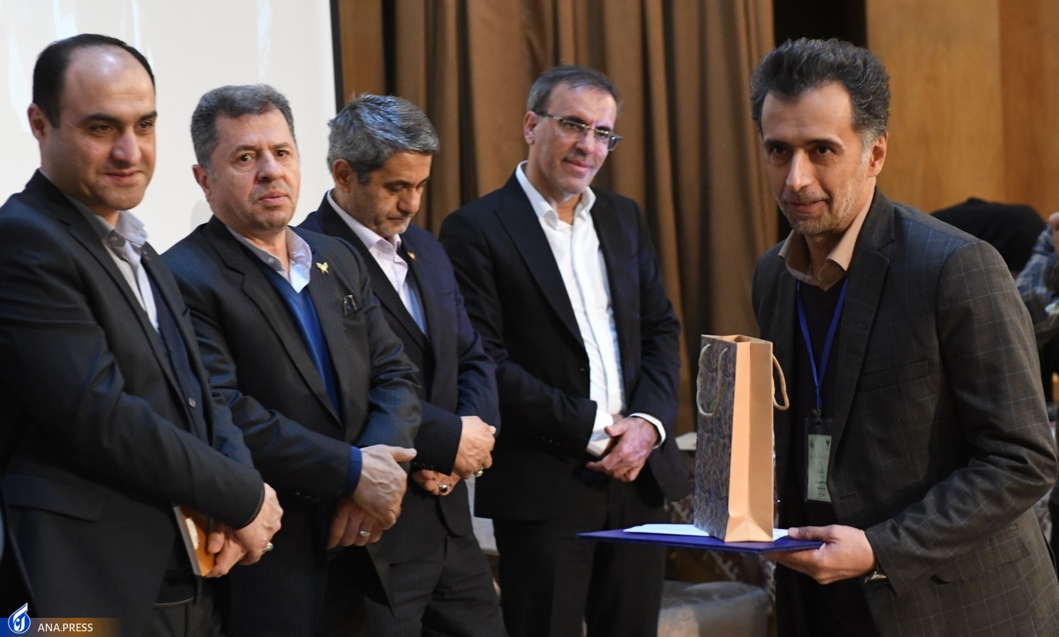 اختتامیه جشنواره علمی فرهنگی سیدالکریم و شیخ‌البلاد چگونه گذشت؟