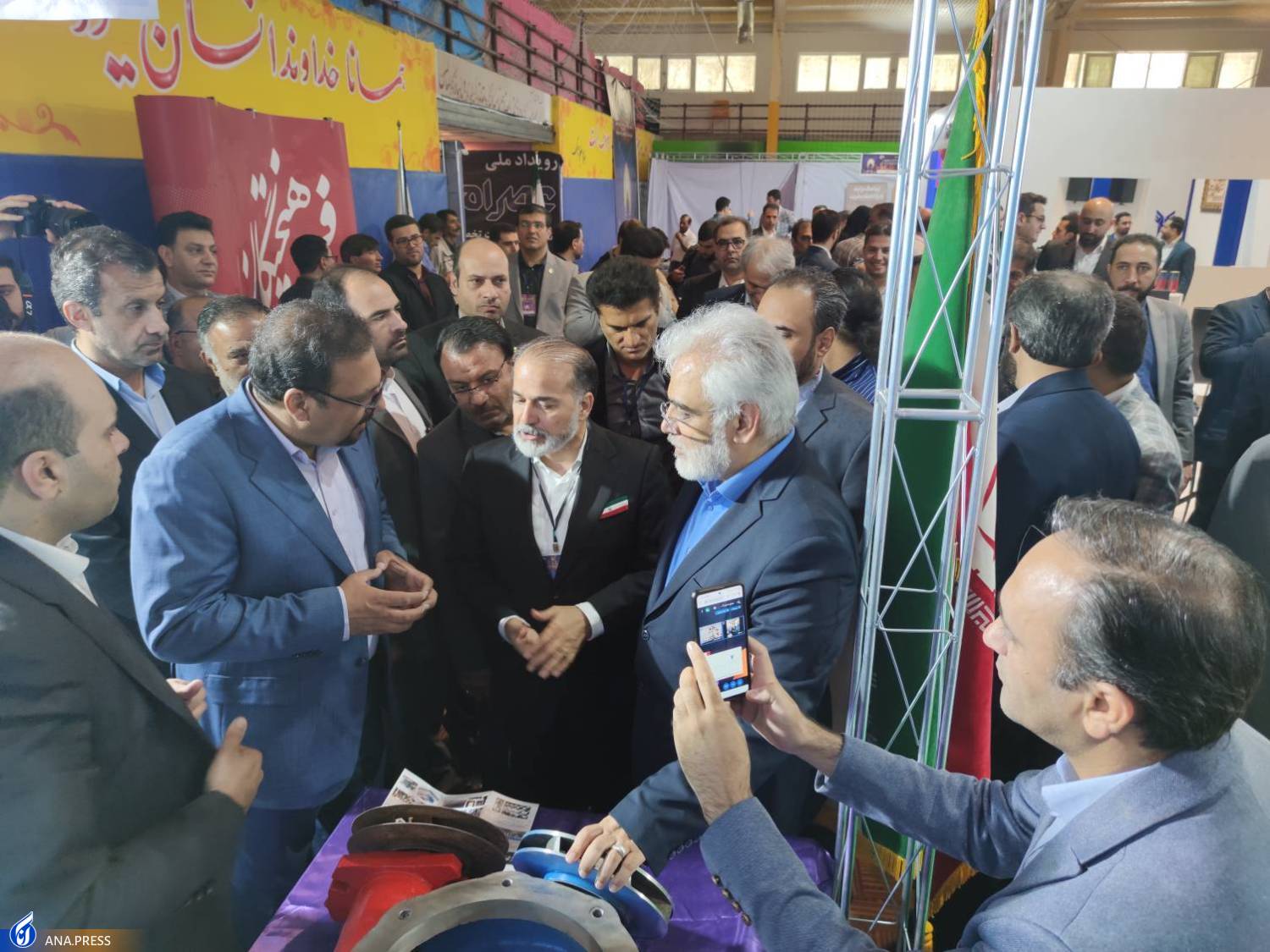 آغاز به کار نخستین نشست تخصصی حوزه نفت، گاز و پتروشیمی آغاز به کار نخستین نشست تخصصی حوزه نفت، گاز و پتروشیمی