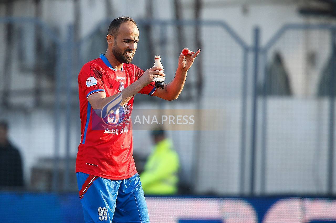 اتفاق مهم بازی نساجی و استقلال در چه بود؟+ تصاویر اتفاق مهم بازی نساجی و استقلال در چه بود؟+ تصاویر