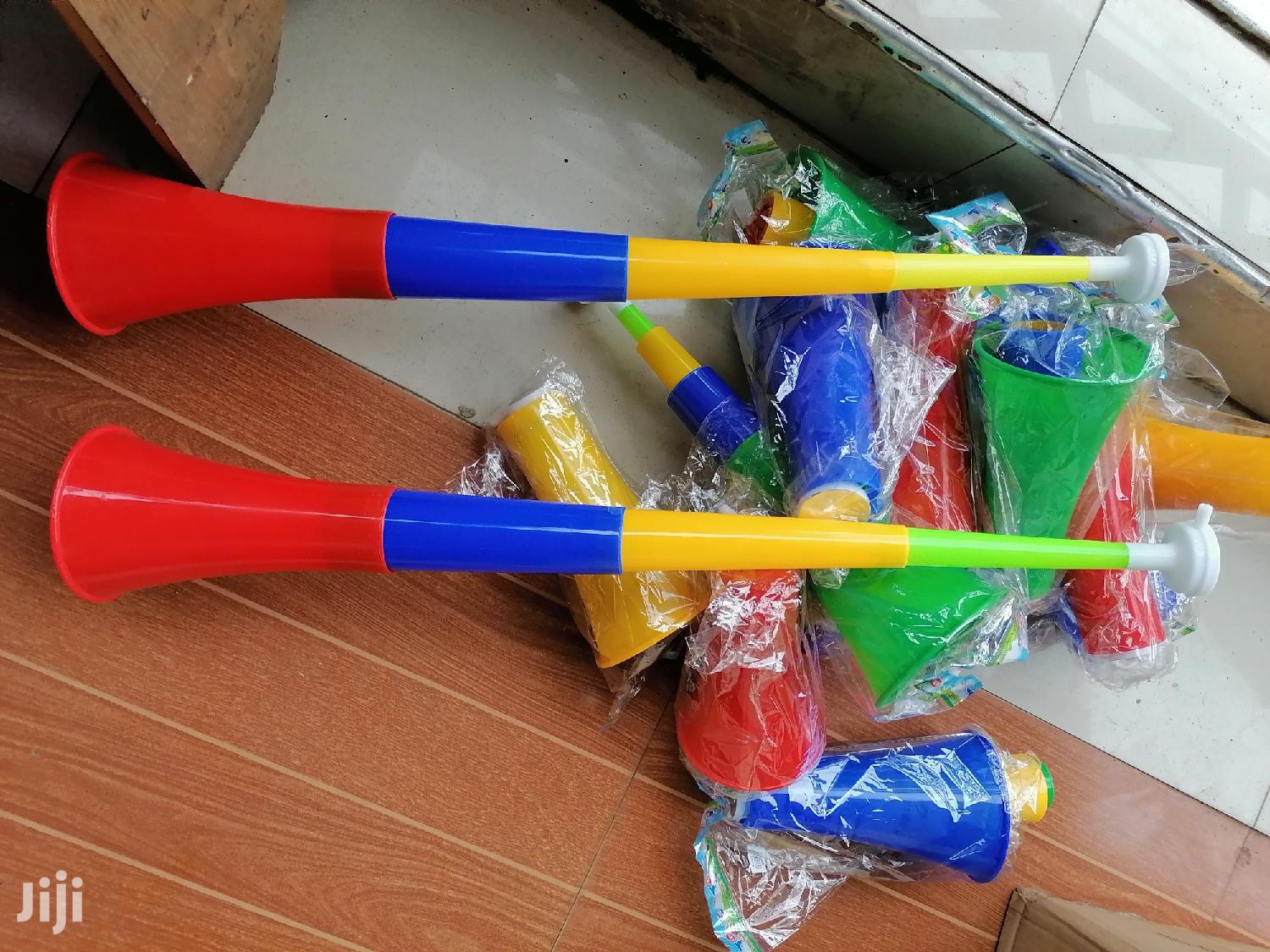 «ووووزلا» نمادی از شکوفایی صنایع فرهنگی در بستر جام جهانی فوتبال «ووووزلا» نمادی از شکوفایی صنایع فرهنگی در بستر جام جهانی فوتبال