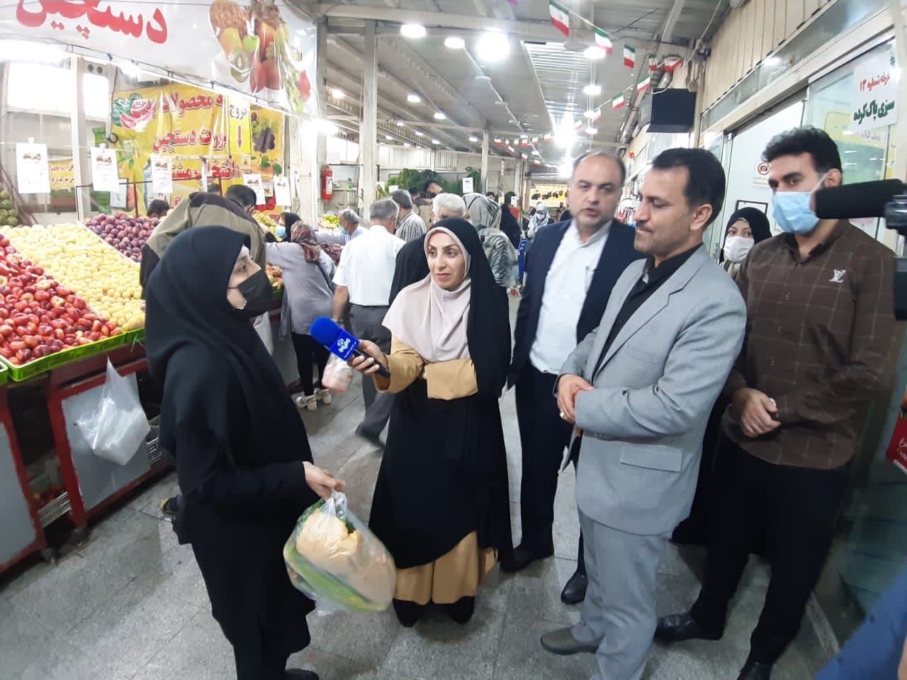 بازدید میدانی فصاحت از میادین میوه و ترهبار/ بررسی مشکلات و دغدغههای شهروندان از سوی مدیرعامل سازمان میادین بازدید میدانی فصاحت از میادین میوه و ترهبار/ بررسی مشکلات و دغدغههای شهروندان از سوی مدیرعامل سازمان میادین