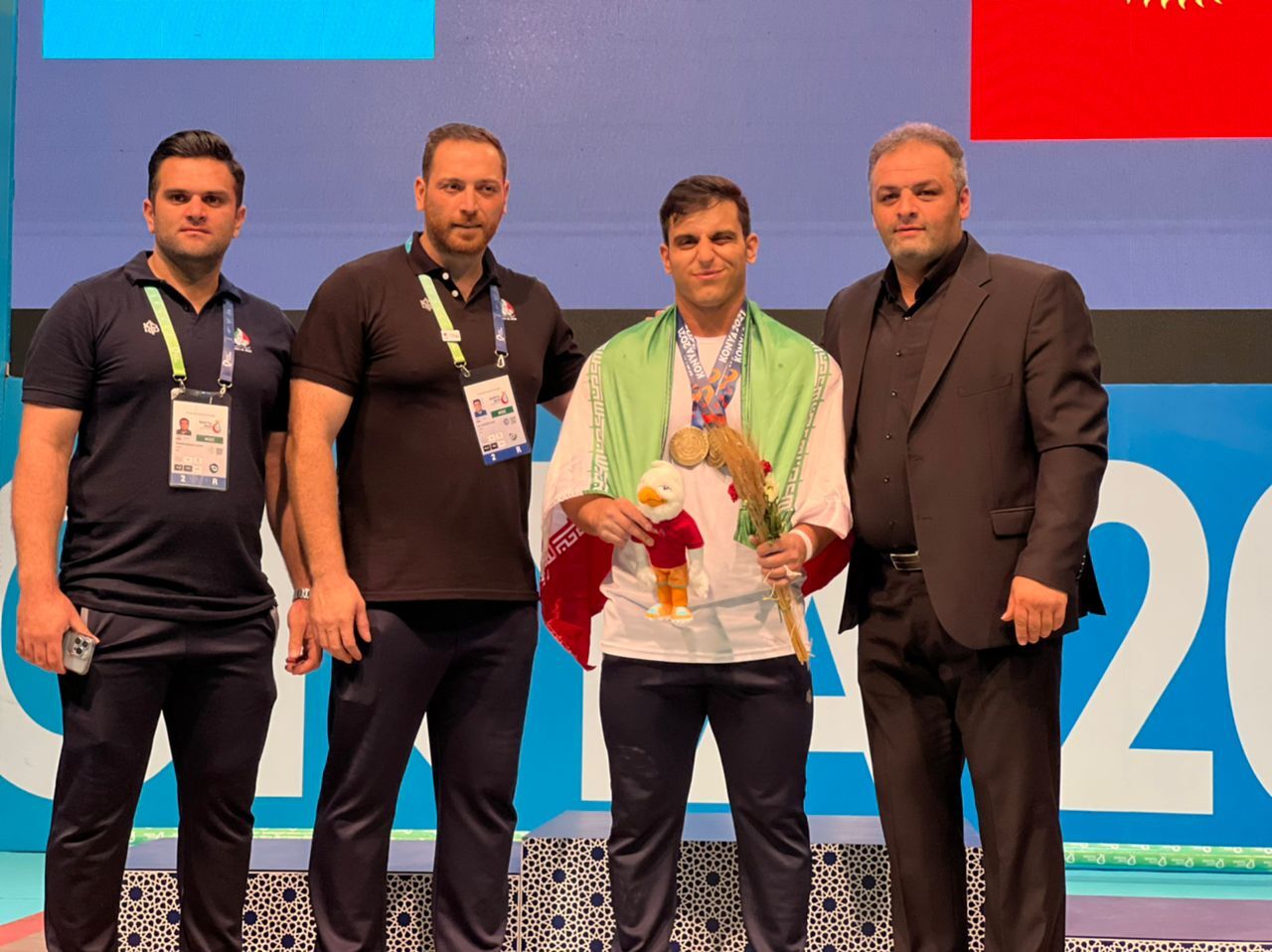 سه طلای خوشرنگ معتمدی سه طلای خوشرنگ معتمدی