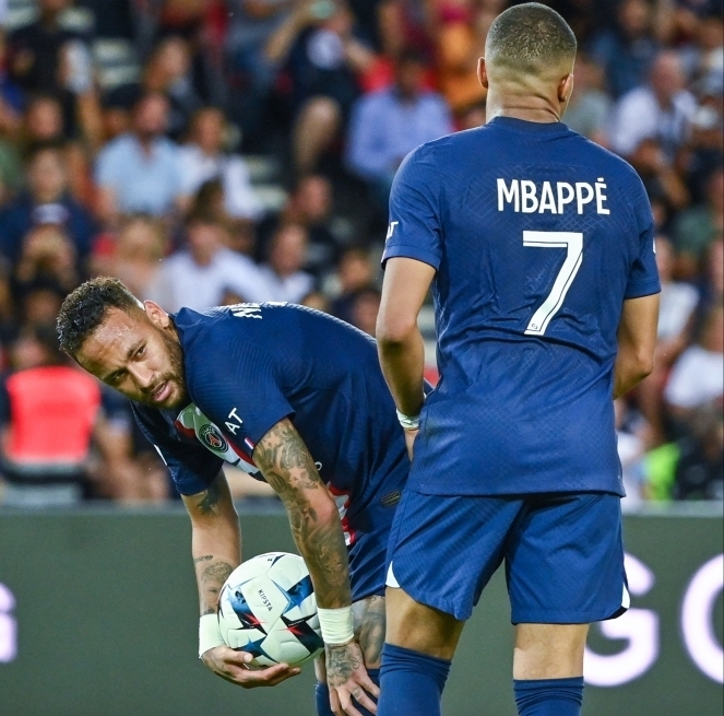 ادامه دعوای امباپه و نیمار؛ چه کسی مقصر درگیری حماسی قدرت در پاری‌سن‌ژرمن است؟