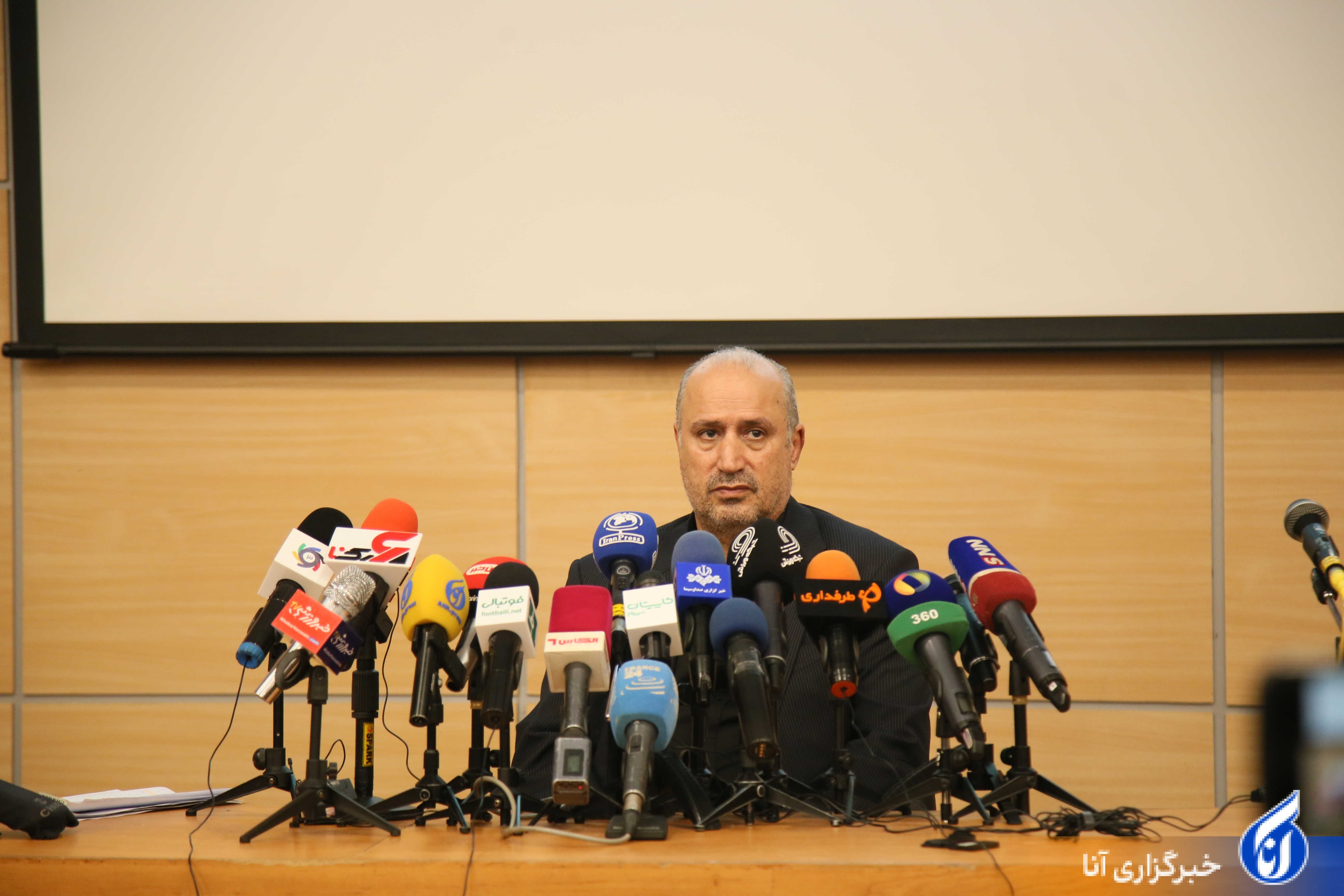 تاج: ۳ پرونده قضایی دارم/ برخی من را فقط به قتل و آدمربایی متهم نکردند/ هرکسی هر پرونده دیگری از من دارد منتشر کند تاج: ۳ پرونده قضایی دارم/ برخی من را فقط به قتل و آدمربایی متهم نکردند/ هرکسی هر پرونده دیگری از من دارد منتشر کند