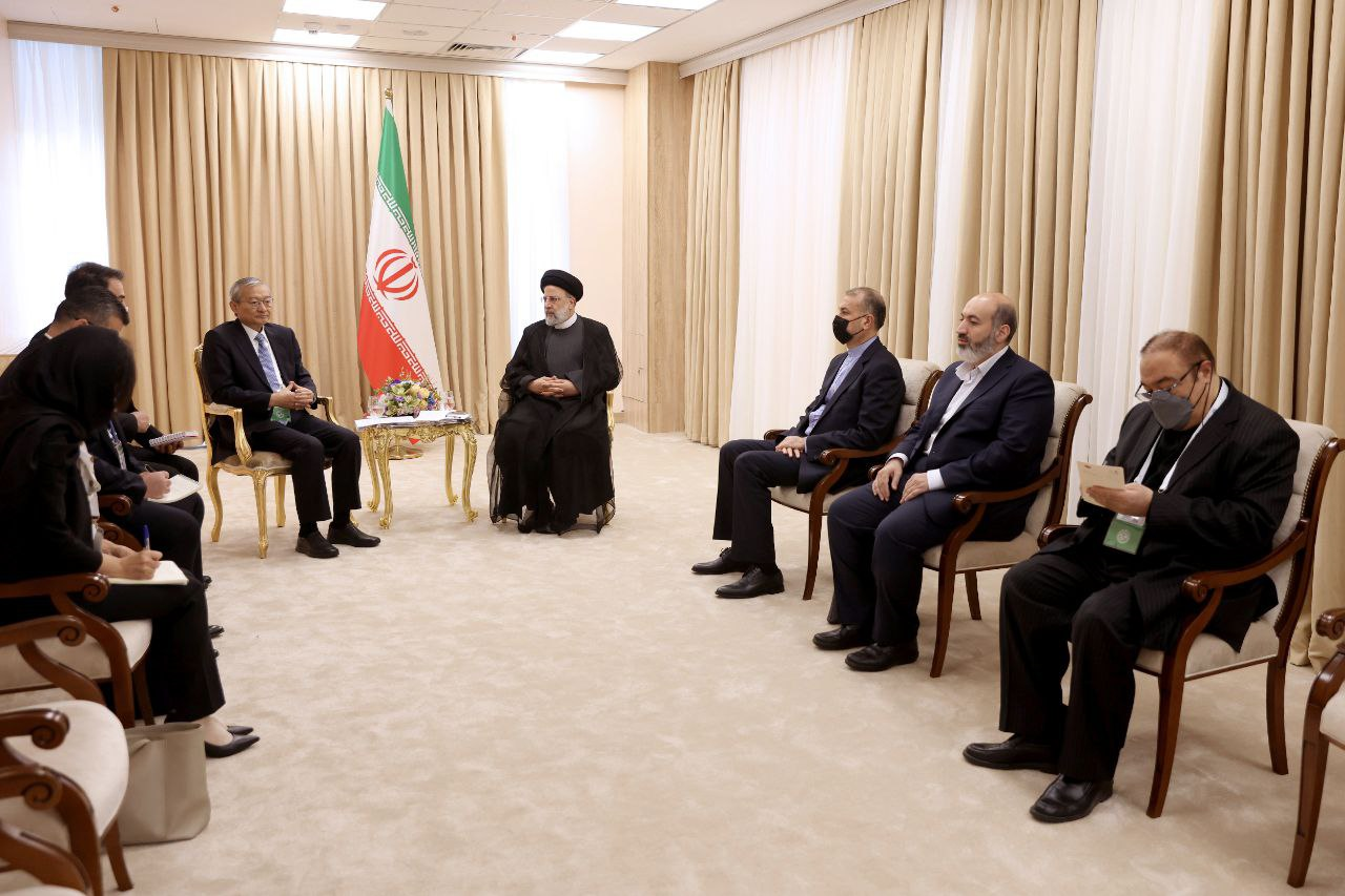 دبیرکل سازمان همکاری شانگهای با آیت‌الله رئیسی دیدار کرد