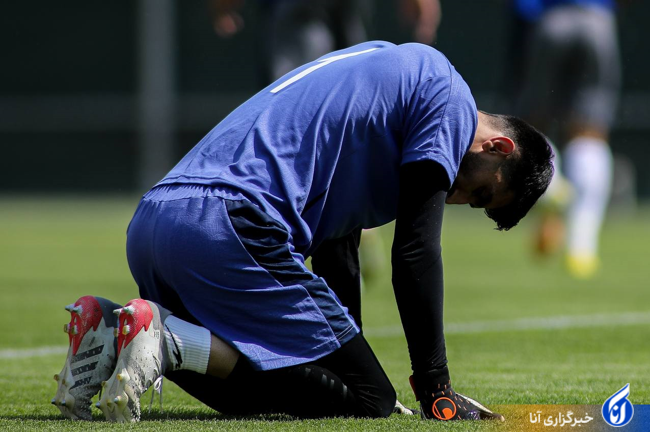 دروازه‌بان اول تیم ملی مصدوم شد+عکس