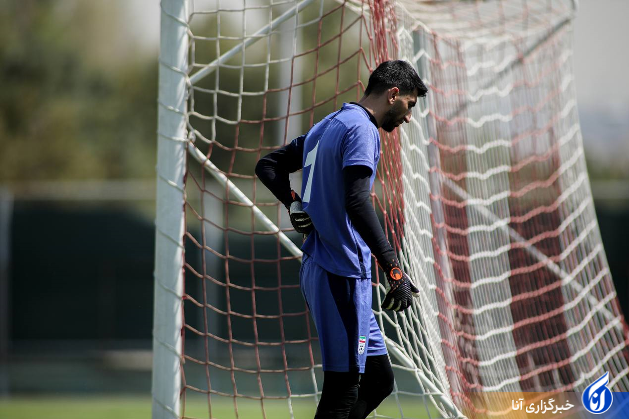 دروازه‌بان اول تیم ملی مصدوم شد+عکس