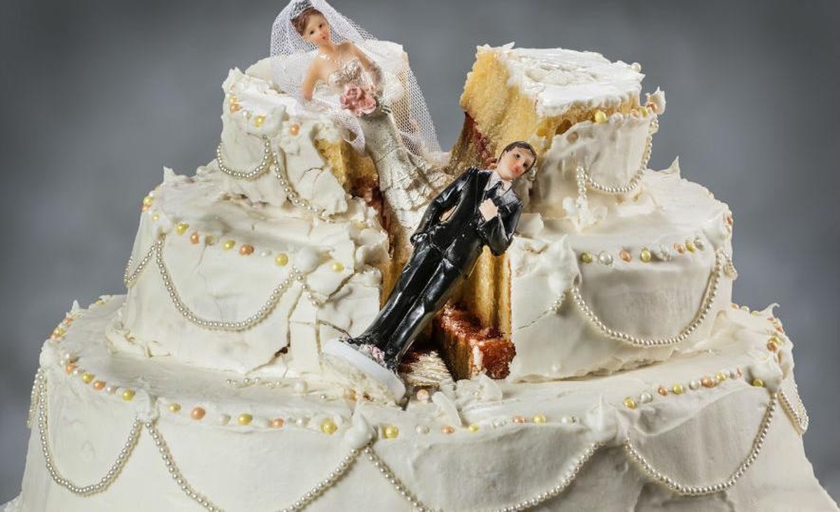 جشن طلاق، نمایش زوج‌های لاکچری نما  غربزدگی یا بحران هویت؟