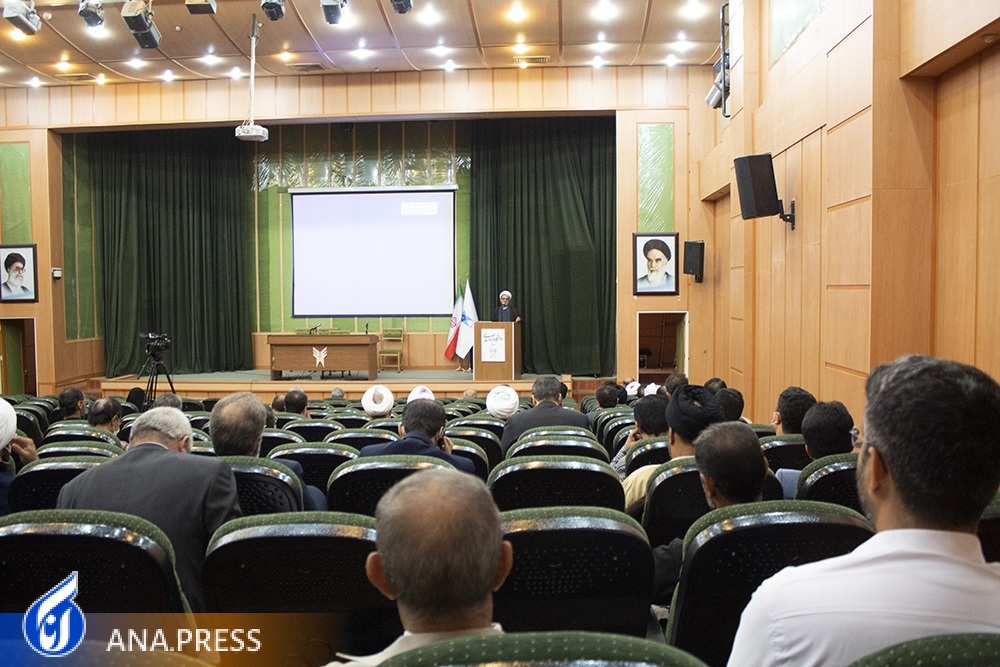 دانشگاه آزاد قم در طراحی وتولید علوم انسانی پیشتاز باشد دانشگاه آزاد قم در طراحی وتولید علوم انسانی پیشتاز باشد