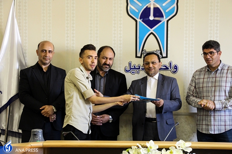 تجلیل از دانشجویان فعال علمی و پژوهشی/ شرکتکنندگان رویداد عصر امید تشویق شدند تجلیل از دانشجویان فعال علمی و پژوهشی/ شرکتکنندگان رویداد عصر امید تشویق شدند