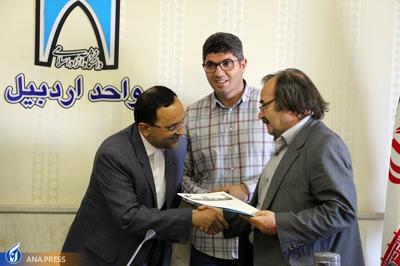 تجلیل از دانشجویان فعال علمی و پژوهشی/ شرکتکنندگان رویداد عصر امید تشویق شدند تجلیل از دانشجویان فعال علمی و پژوهشی/ شرکتکنندگان رویداد عصر امید تشویق شدند