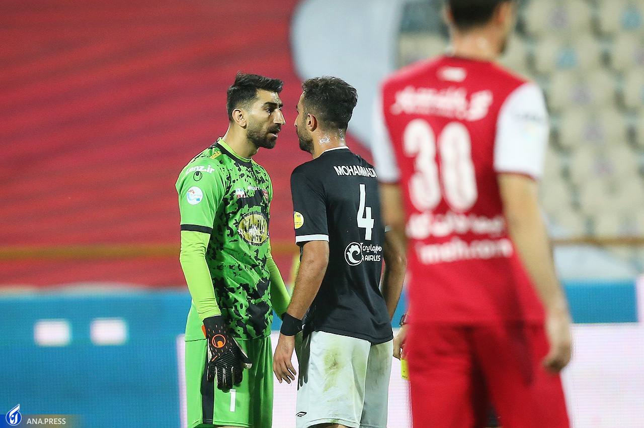 درگیری 120 ثانیهای دو بازیکن پرسپولیس و تراکتور جلوی چشمان داور+تصاویر درگیری 120 ثانیهای دو بازیکن پرسپولیس و تراکتور جلوی چشمان داور+تصاویر