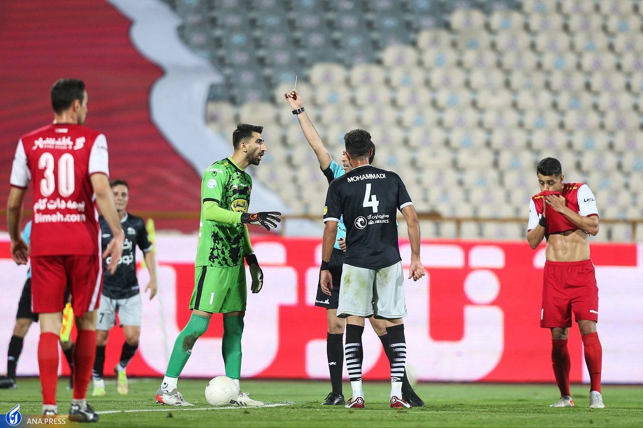 درگیری 120 ثانیهای دو بازیکن پرسپولیس و تراکتور جلوی چشمان داور+تصاویر درگیری 120 ثانیهای دو بازیکن پرسپولیس و تراکتور جلوی چشمان داور+تصاویر