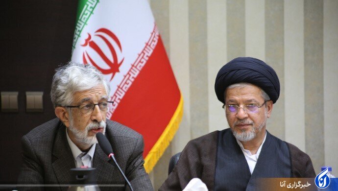 ظریف: گفتمان عزت مقام معظم رهبری در کنار حضور مردم بزرگترین عامل بازدارنده برای جمهوری اسلامی بوده است