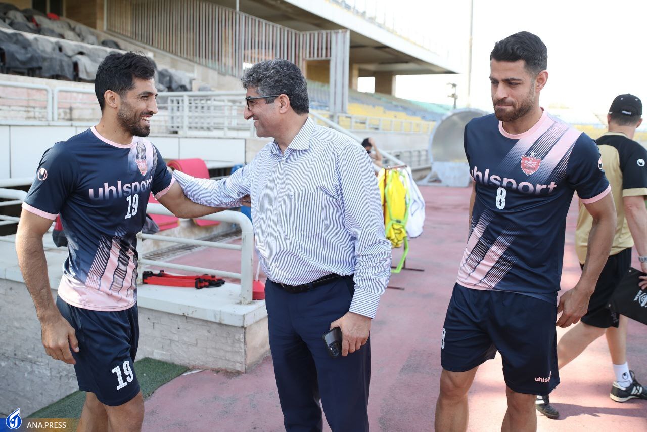 برگزاری تمرین پرسپولیس با میهمان ویژه/ کار اختصاصی دیاباته+ عکس برگزاری تمرین پرسپولیس با میهمان ویژه/ کار اختصاصی دیاباته+ عکس