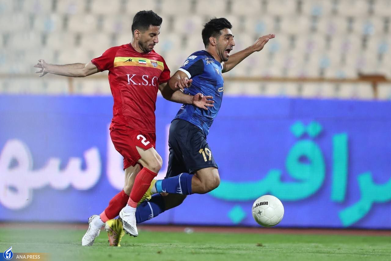 بازیکن استقلال: داور باید من را اخراج می کرد! بازیکن استقلال: داور باید من را اخراج می کرد!