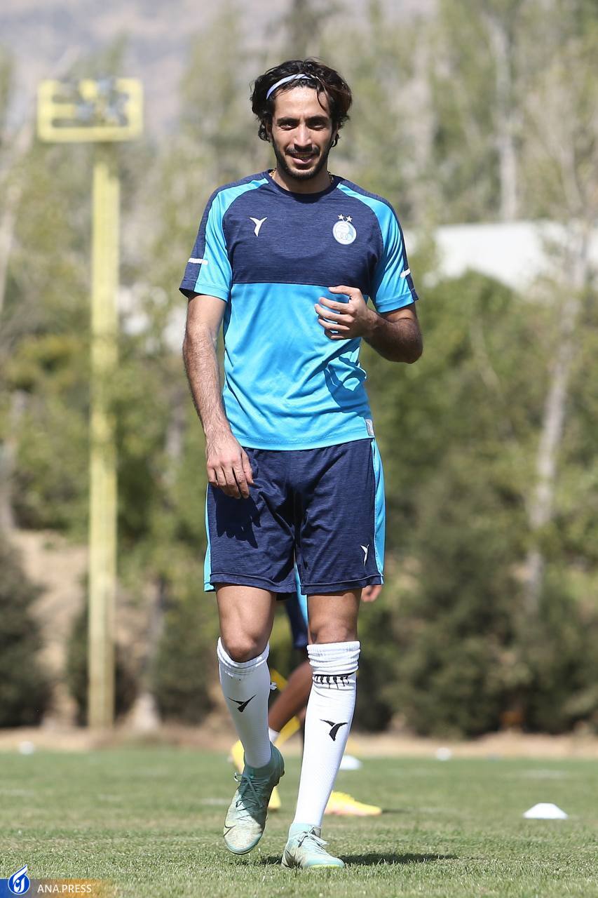 بازگشت مدافع استقلال به تمرینات گروهی بازگشت مدافع استقلال به تمرینات گروهی