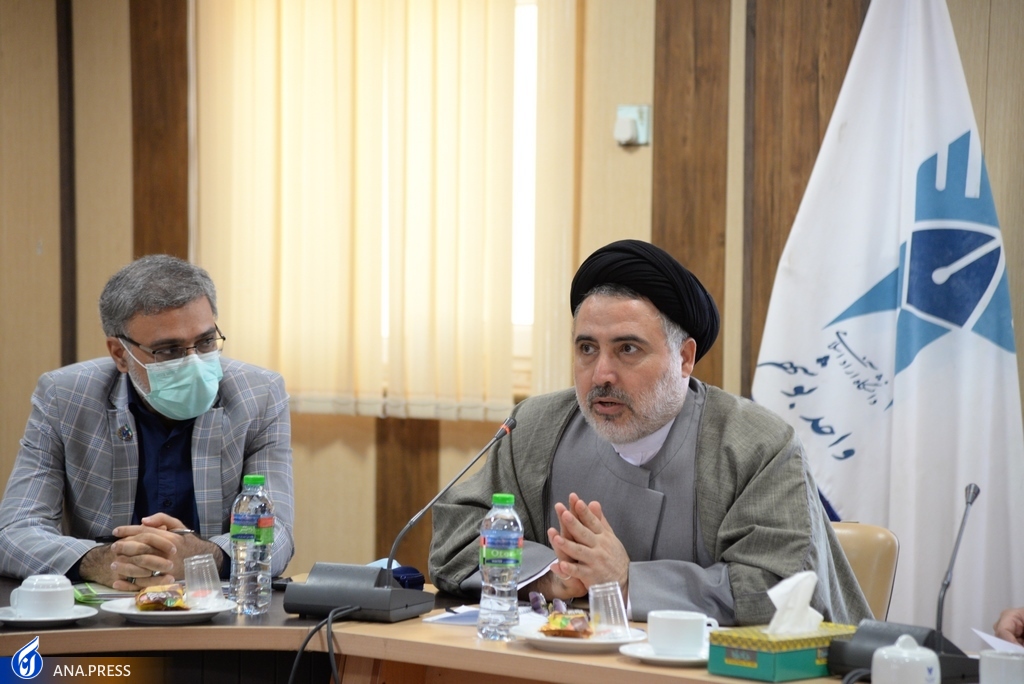 جوانان نکتههای تربیتی را بدون نظارت از فضای مجازی جستجو میکنند جوانان نکتههای تربیتی را بدون نظارت از فضای مجازی جستجو میکنند