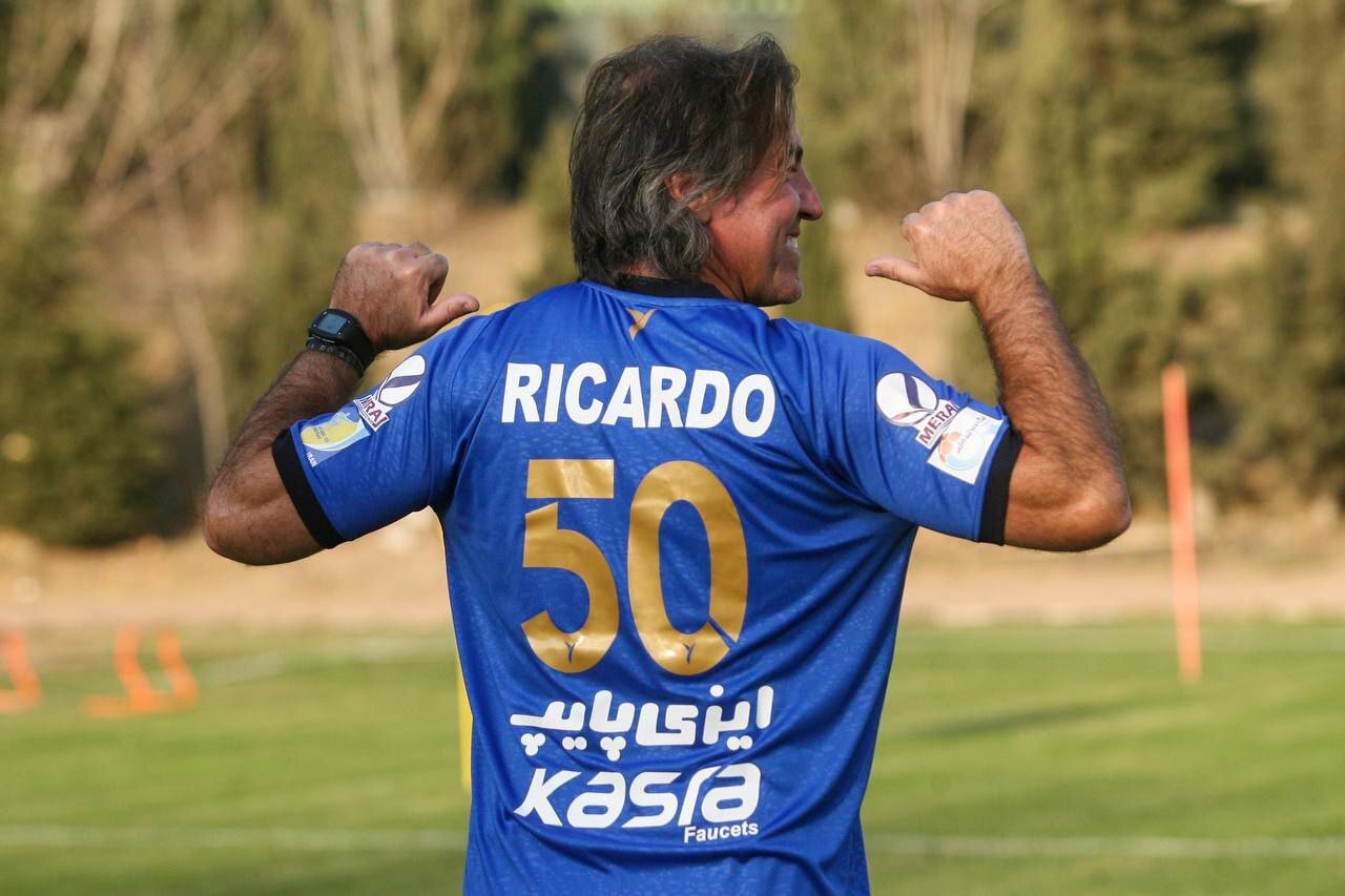 بازگشت یک بازیکن به تمرین آبی ها/ استقلالی ها ساپینتو را غافلگیر کردند+تصاویر