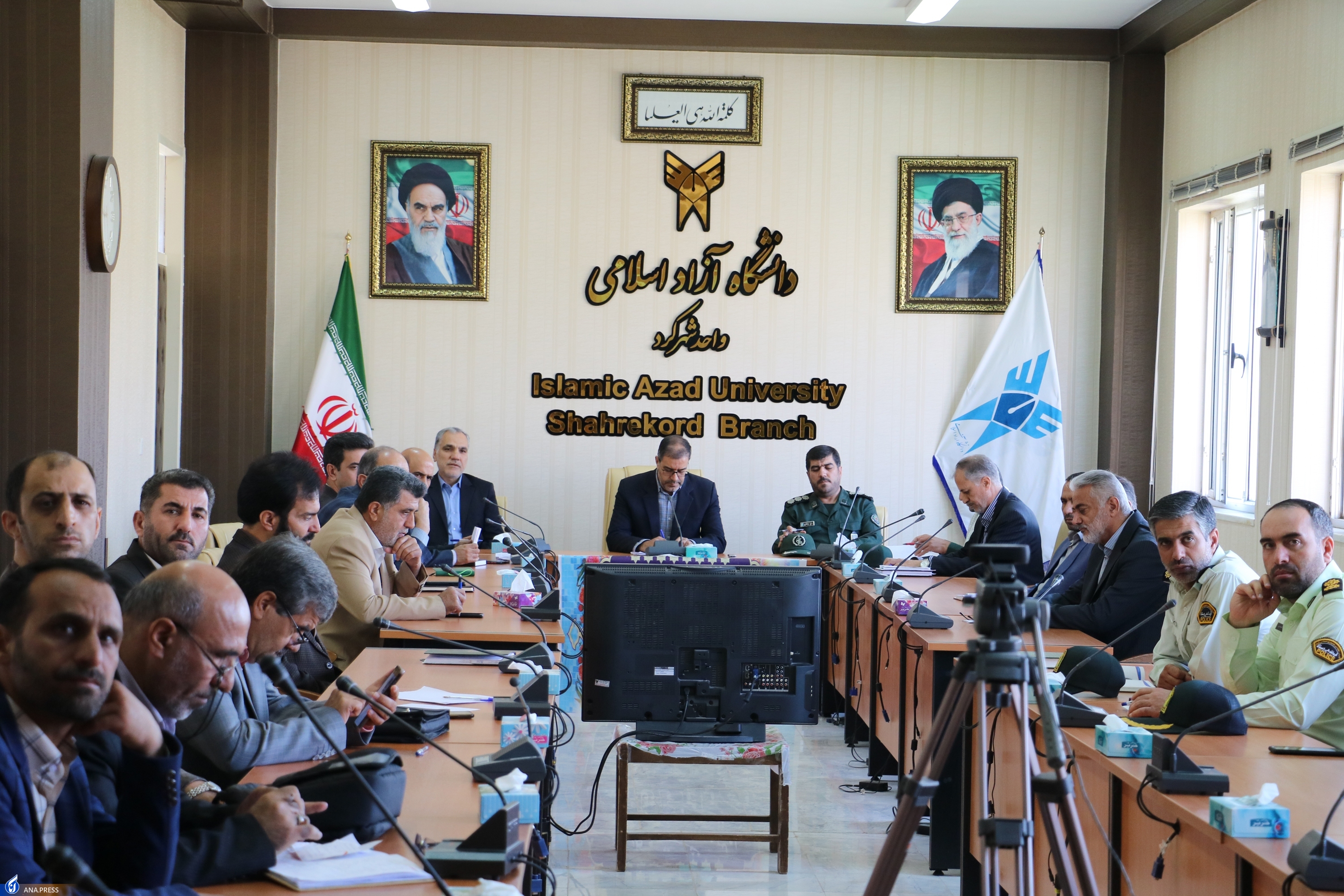 گشایش دبیرخانه استانی مطالعات پژوهشی و آموزشی دفاع مقدس در شهرکرد گشایش دبیرخانه استانی مطالعات پژوهشی و آموزشی دفاع مقدس در شهرکرد