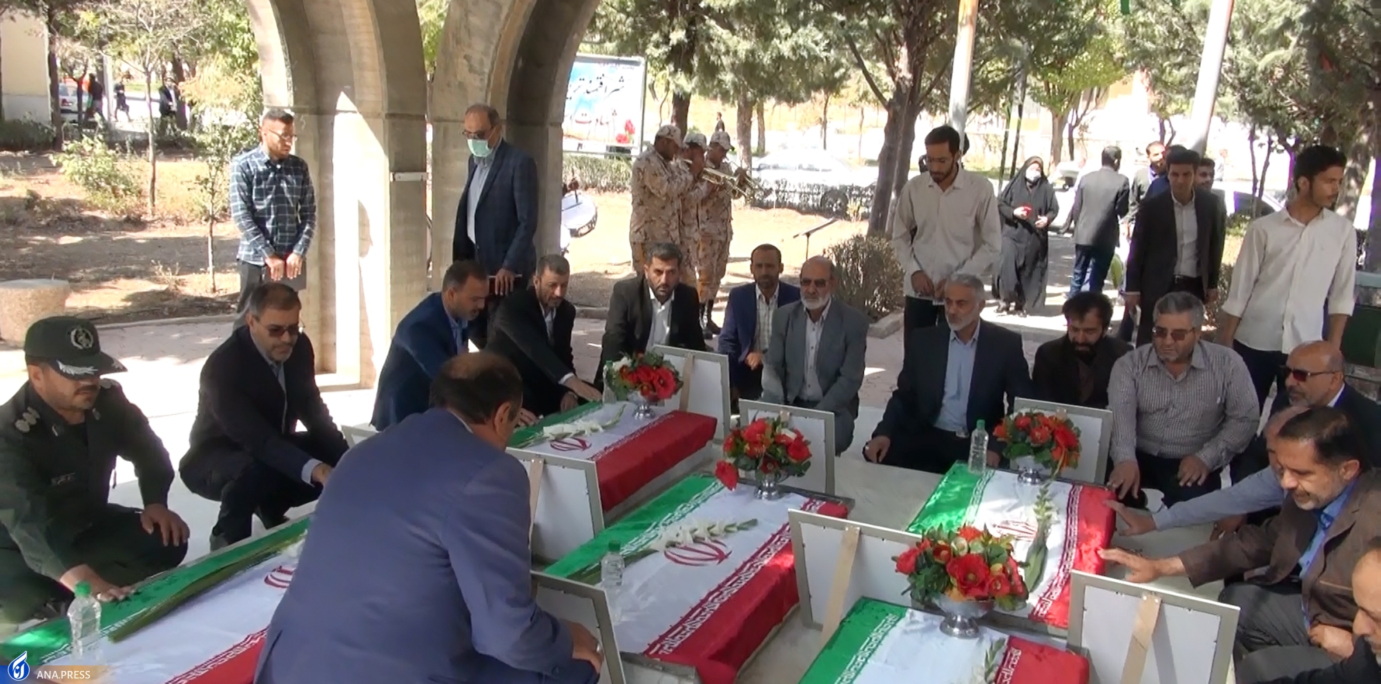 گشایش دبیرخانه استانی مطالعات پژوهشی و آموزشی دفاع مقدس در شهرکرد گشایش دبیرخانه استانی مطالعات پژوهشی و آموزشی دفاع مقدس در شهرکرد