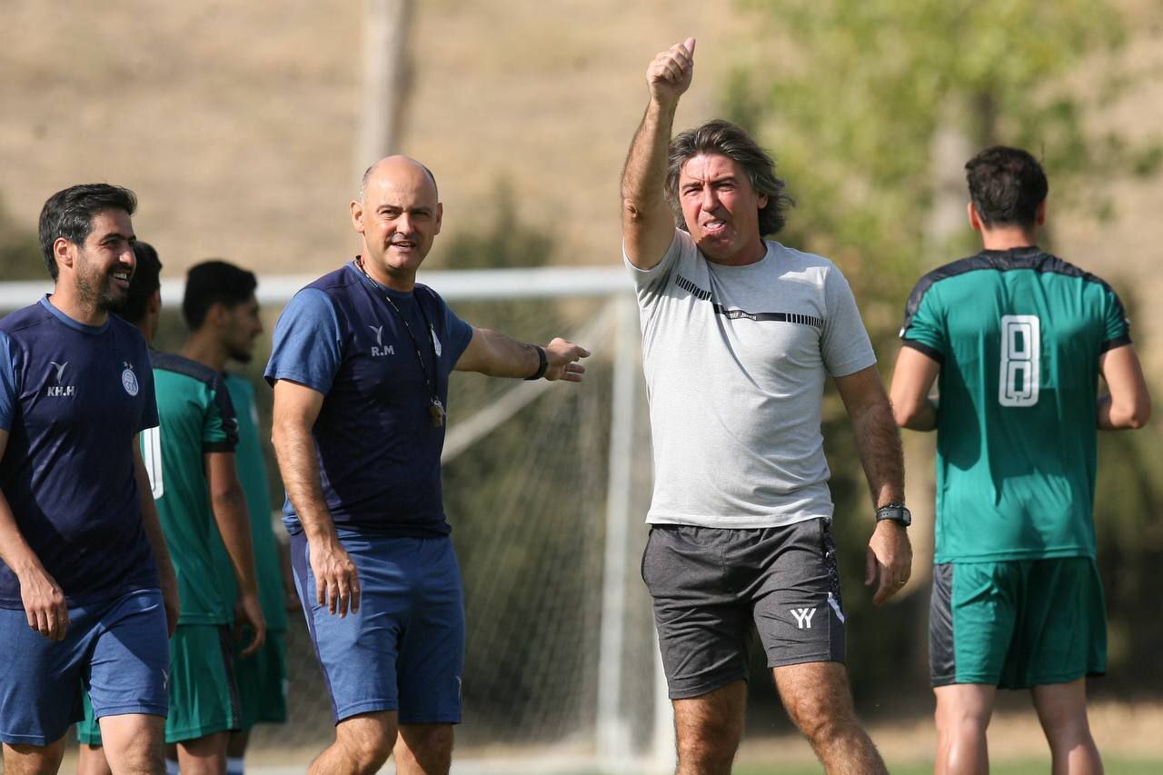 استقلال سبزپوش شد استقلال سبزپوش شد