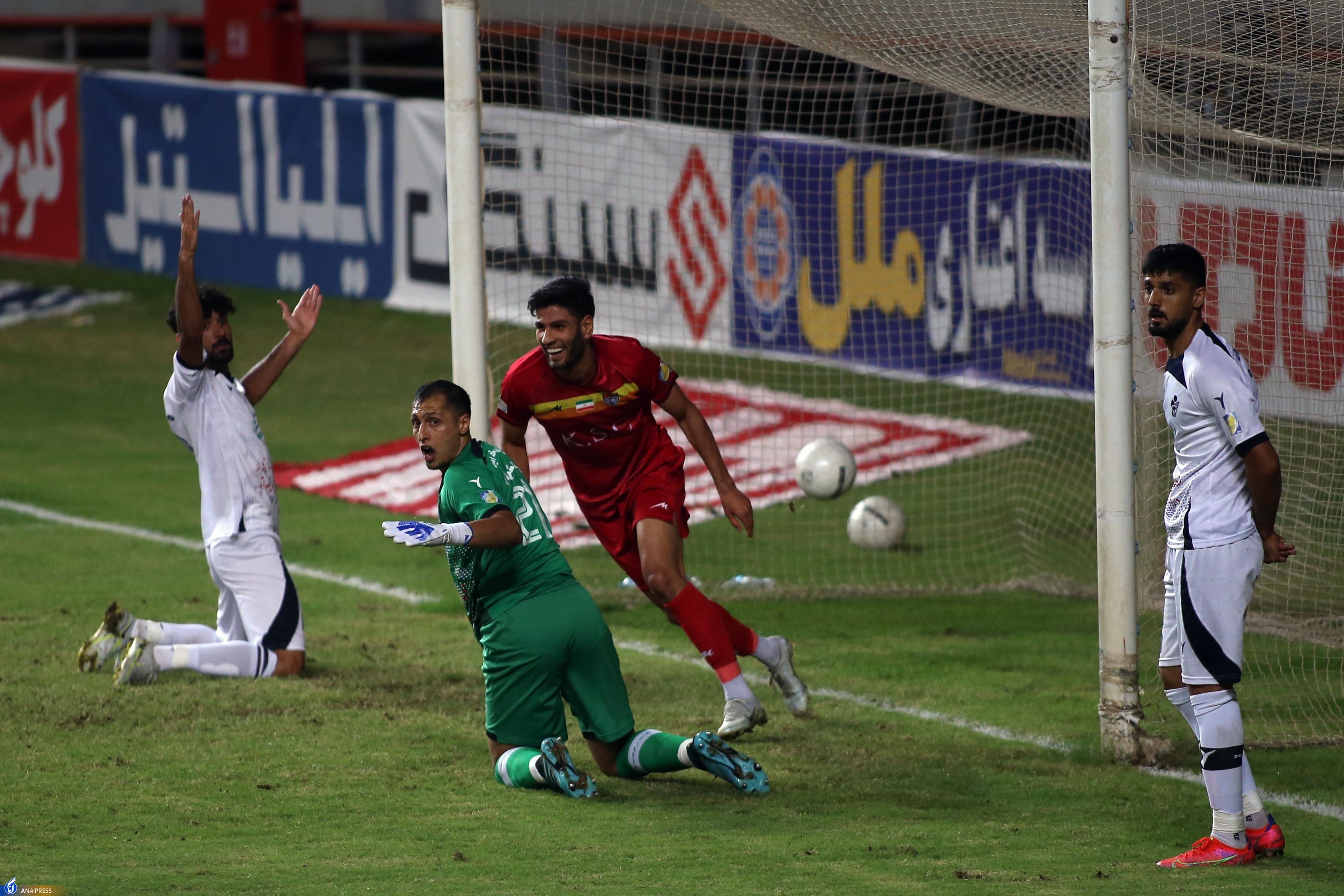 نه غفوری، نه دژاگه و نه پهلوان؛ ستاره فولاد از شاهرود آمد+عکس نه غفوری، نه دژاگه و نه پهلوان؛ ستاره فولاد از شاهرود آمد+عکس