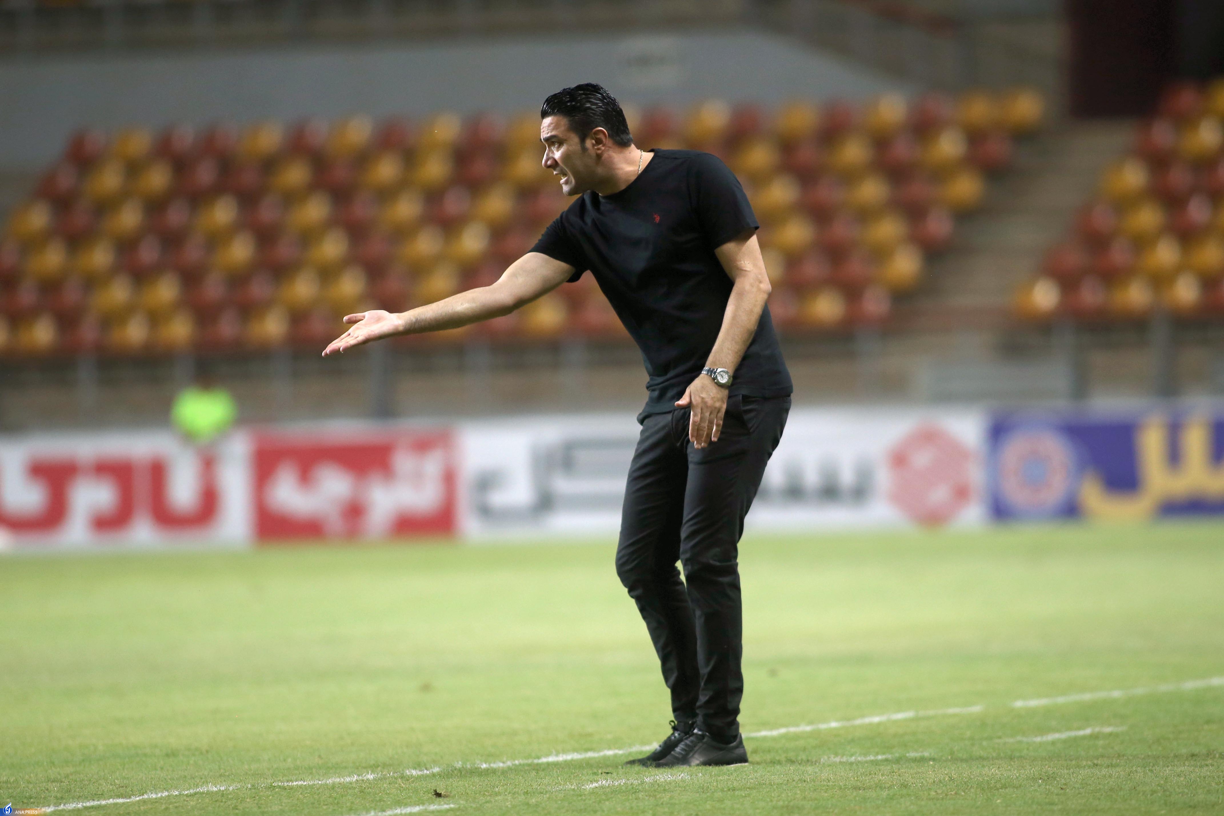 نکوام- فولاد بعد از 4 تساوی پیاپی در موقعیت ویژه نکوام- فولاد بعد از 4 تساوی پیاپی در موقعیت ویژه