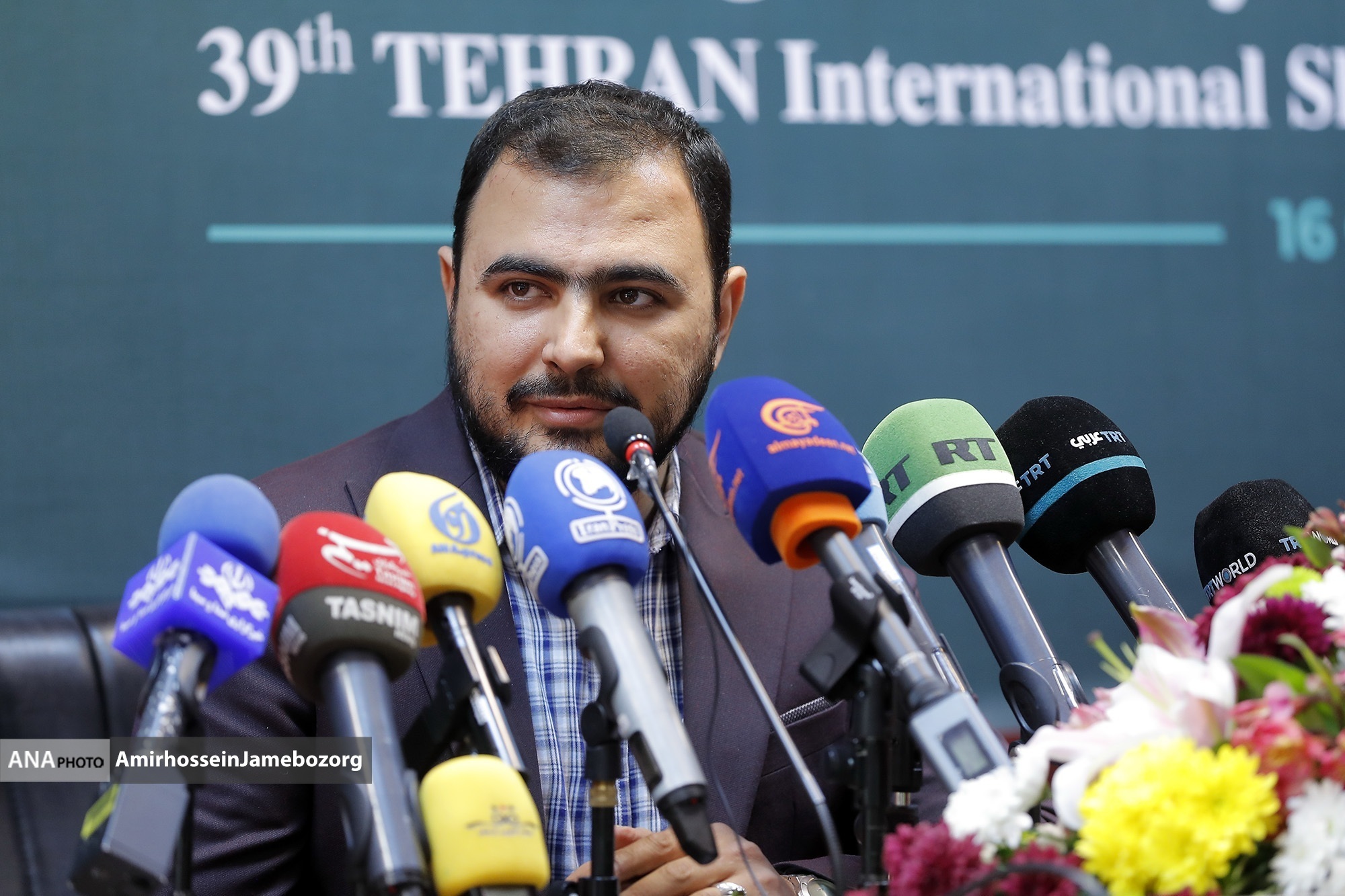 فقط ۲ فیلم از جشنواره فیلم کوتاه تهران انصراف دادهاند/ تعطیلی جشنواره ننگی است که زیر بار آن نمیروم! فقط ۲ فیلم از جشنواره فیلم کوتاه تهران انصراف دادهاند/ تعطیلی جشنواره ننگی است که زیر بار آن نمیروم!