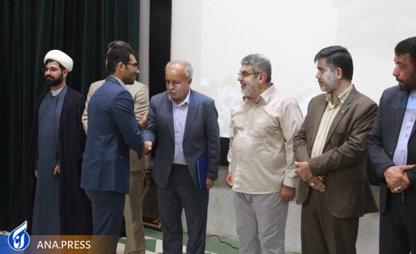 دشمن دنبال بیتفاوت کردن جوانان به نظام اسلامی است دشمن دنبال بیتفاوت کردن جوانان به نظام اسلامی است