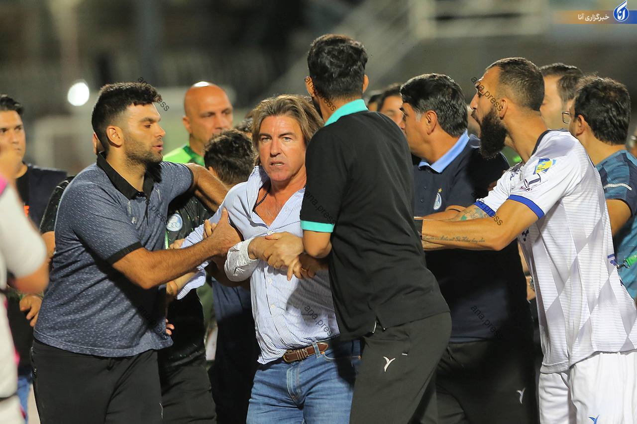 تلاش های دسته جمعی برای مهار خشم ساپینتو+ تصاویر تلاش های دسته جمعی برای مهار خشم ساپینتو+ تصاویر