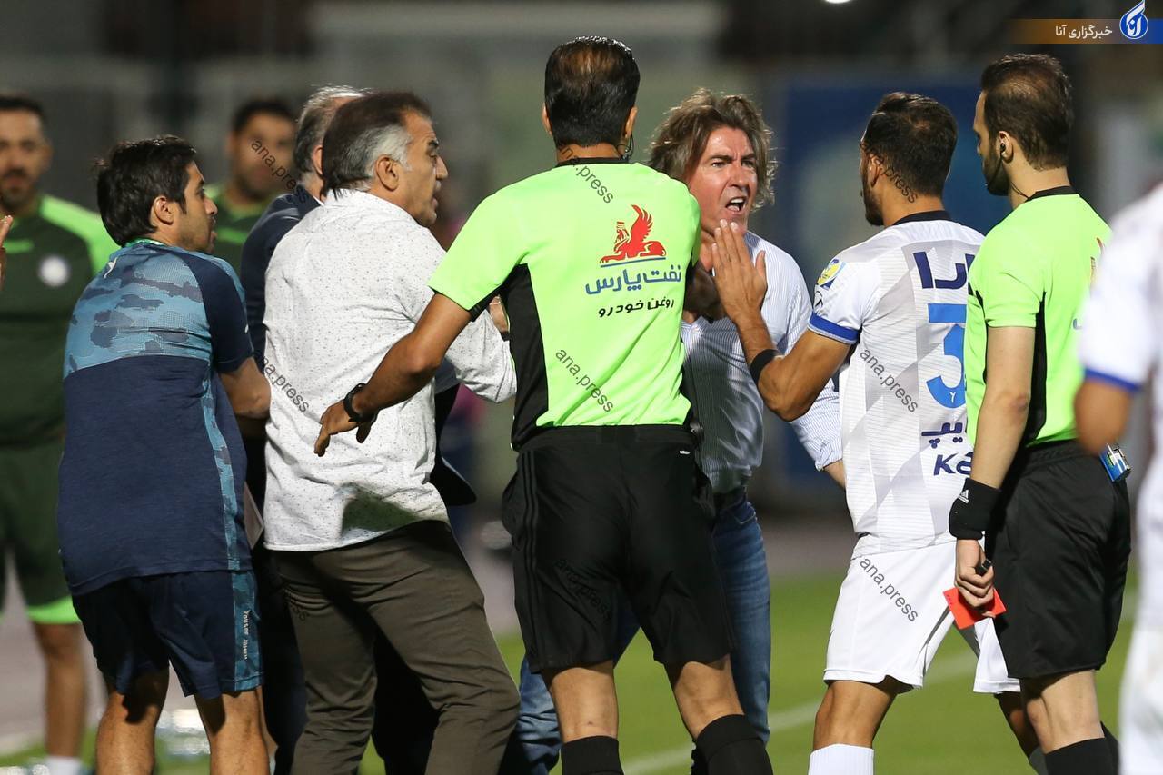 تلاش های دسته جمعی برای مهار خشم ساپینتو+ تصاویر تلاش های دسته جمعی برای مهار خشم ساپینتو+ تصاویر