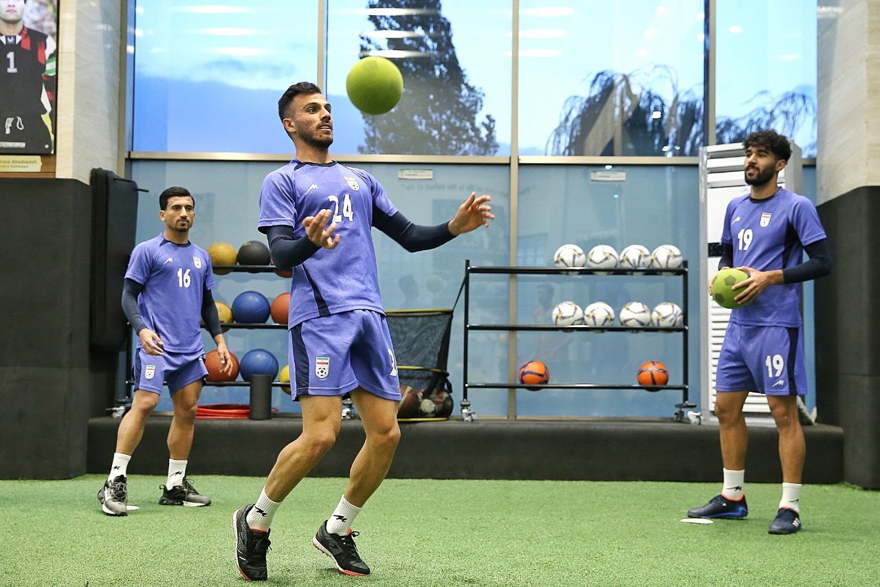 تذکر جدی کی روش به بازیکنان برای اجرای جزئیات برنامه ها+تصاویر تذکر جدی کی روش به بازیکنان برای اجرای جزئیات برنامه ها+تصاویر