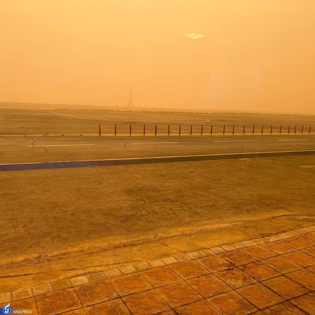 سفر ۱۲ ساعته و سرگردانی شاگردان نکونام در فرودگاه+عکس