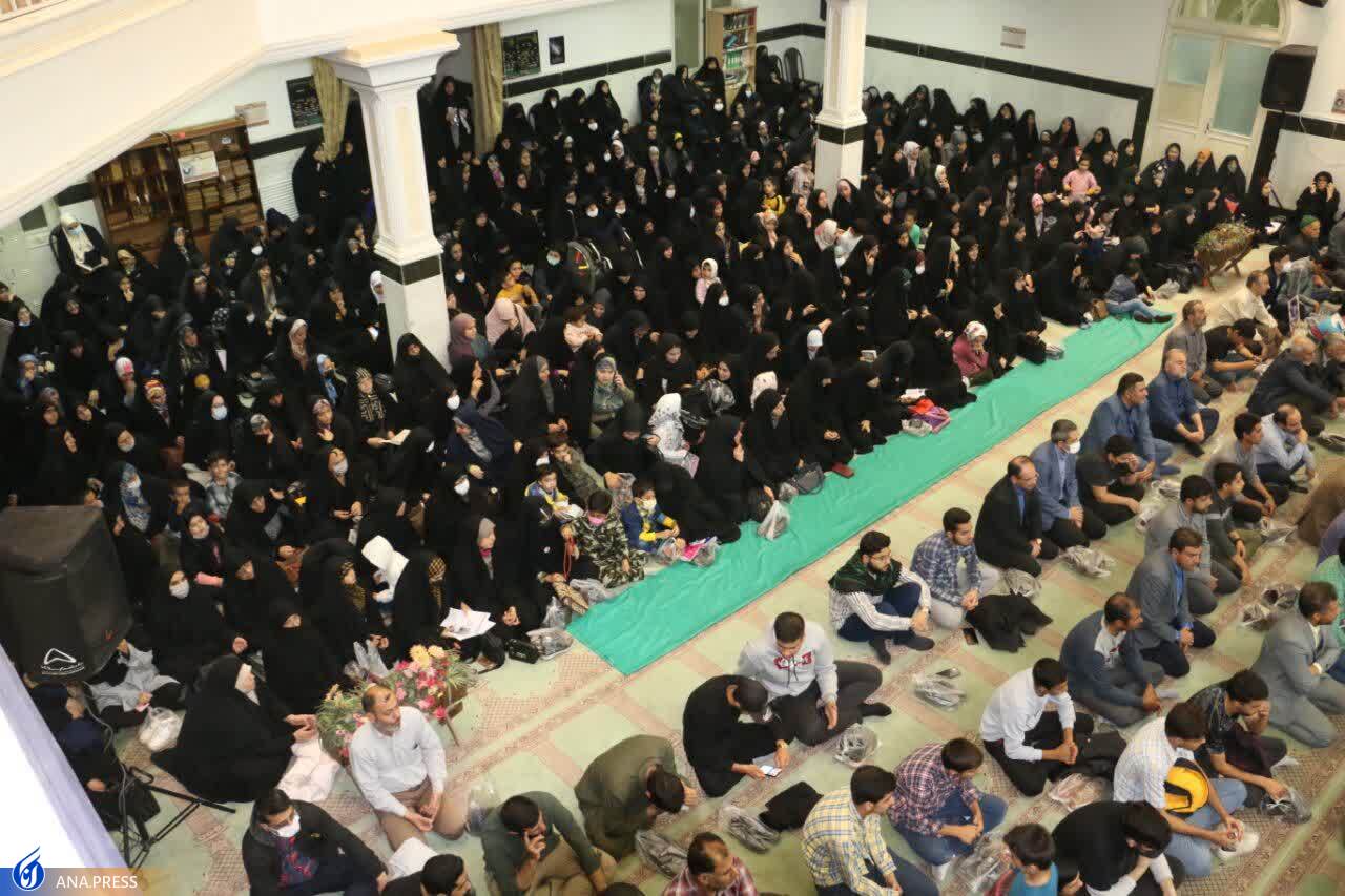 دشمن در دانشگاهها به دنبال سوءاستفاده از احساس جوانان است دشمن در دانشگاهها به دنبال سوءاستفاده از احساس جوانان است