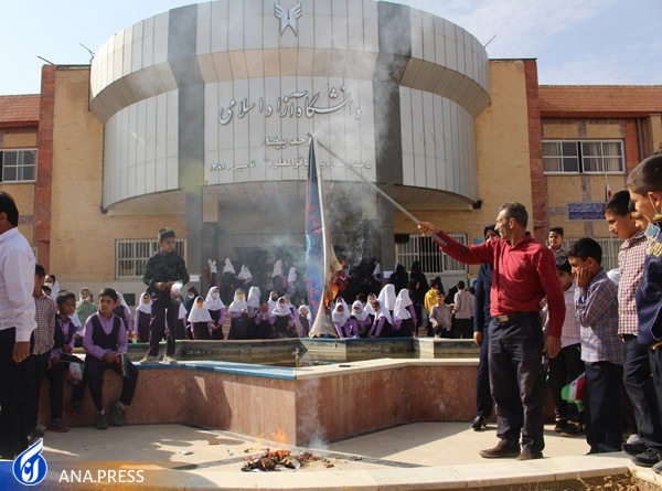 فریاد دانشگاهیان بر سر استکبار جهانی/ با عاملان ناامنی قاطعانه برخورد شود فریاد دانشگاهیان بر سر استکبار جهانی/ با عاملان ناامنی قاطعانه برخورد شود