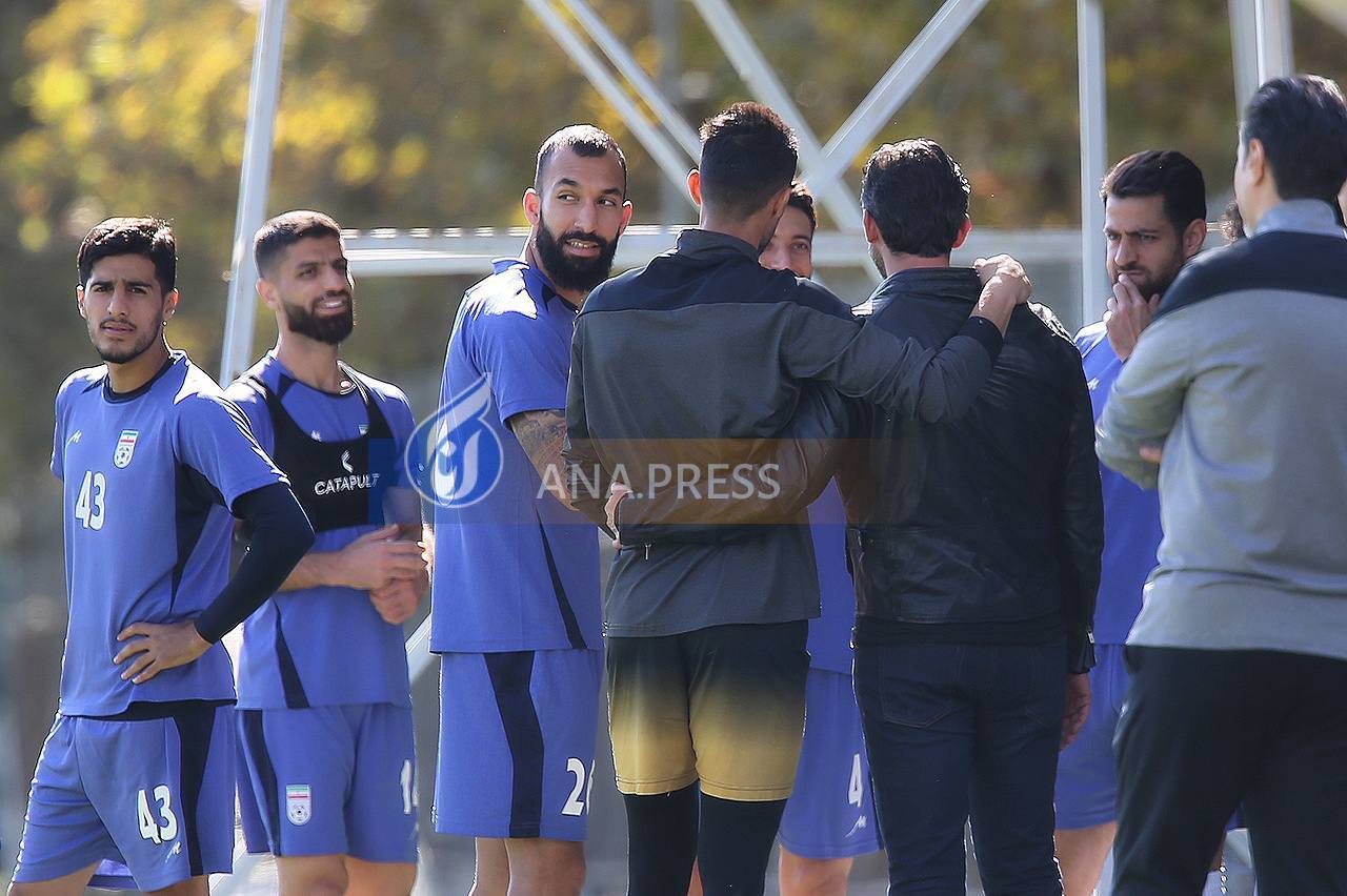 گردهمایی استقلالیها و پرسپولیسیها پیش چشم کیروش+ تصاویر گردهمایی استقلالیها و پرسپولیسیها پیش چشم کیروش+ تصاویر