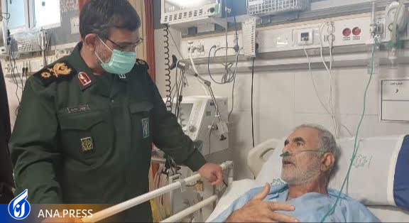 فرمانده نیروی دریایی سپاه از جانباز خردسال حادثه شاهچراغ عیادت کرد فرمانده نیروی دریایی سپاه از جانباز خردسال حادثه شاهچراغ عیادت کرد