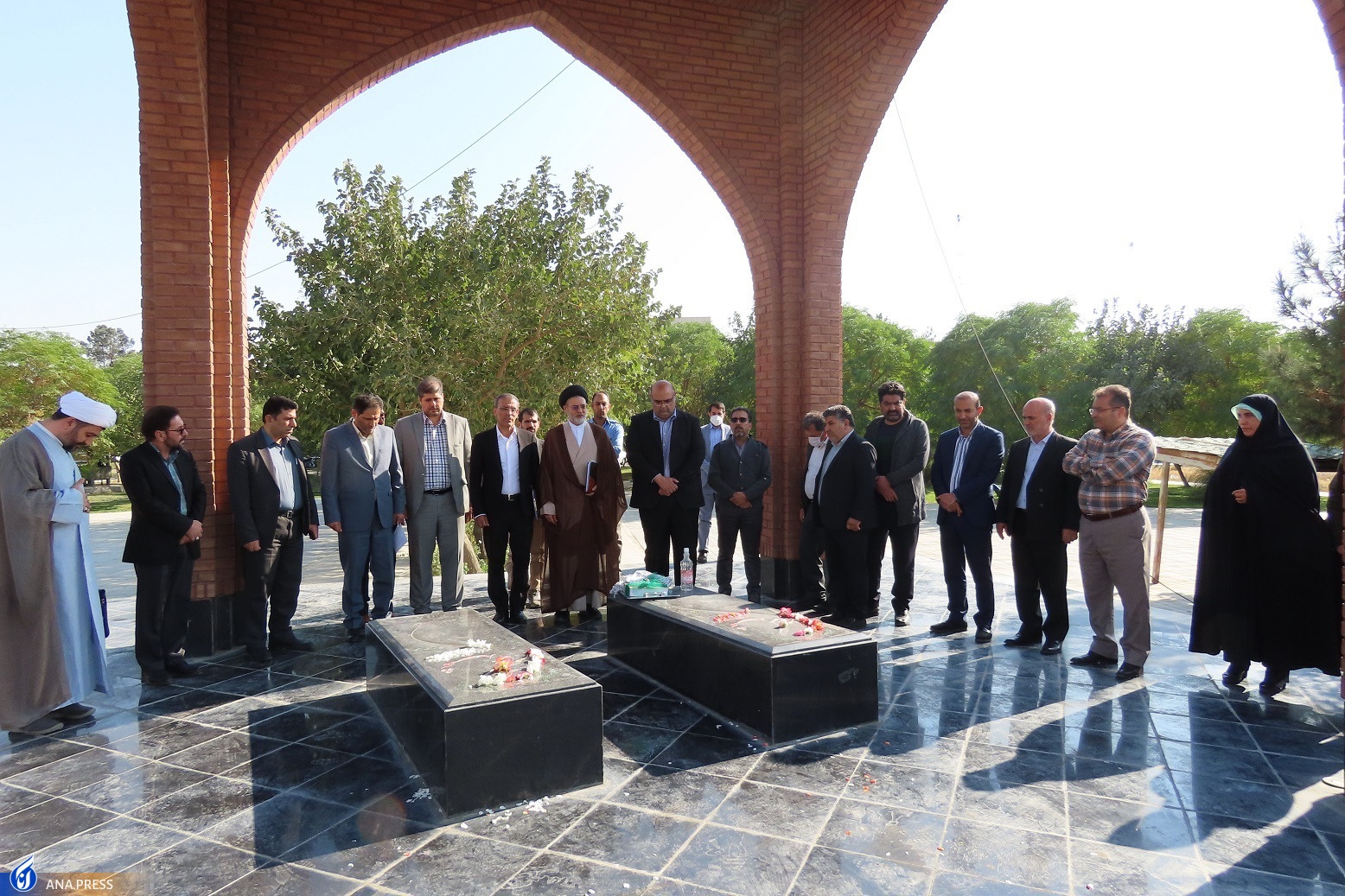 کشور نیازمند تربیت تکنسینهای مهارتی است کشور نیازمند تربیت تکنسینهای مهارتی است